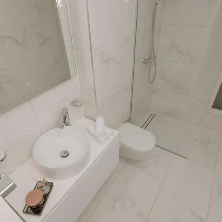 Adriatic Pearl Apartment *
